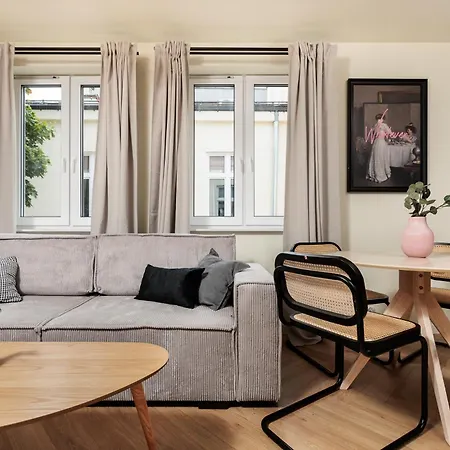 Appartamento Urban Retreat - Krowoderska - By Upstairs Cracovia
