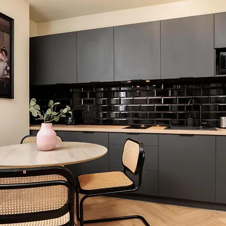 Urban Retreat - Krowoderska - By Upstairs